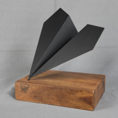 Avión con base de Madera